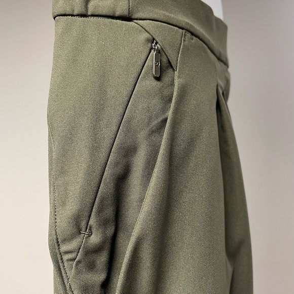 EUC Olive Green Lululemon Pants Size 4 - Picture 4 of 6